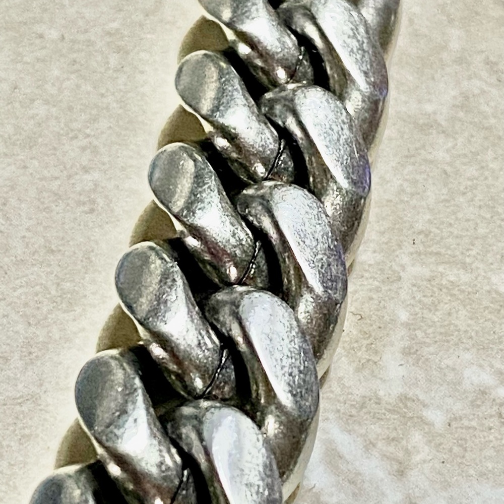 Silver chain necklace